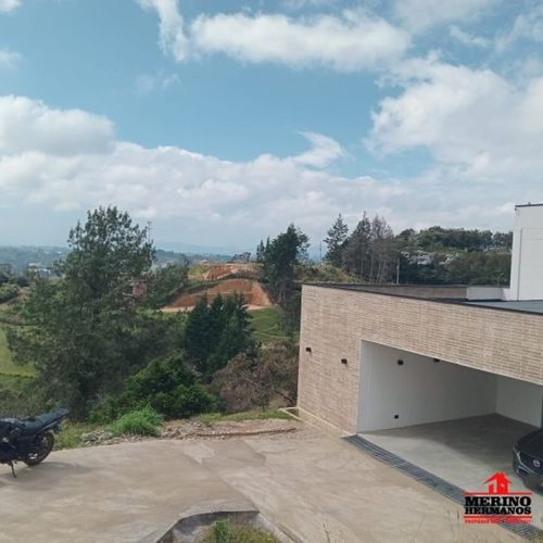 Casa de 4 alcobas en venta en Aeropuerto, Rionegro, 270 m² · foto 10 de 22