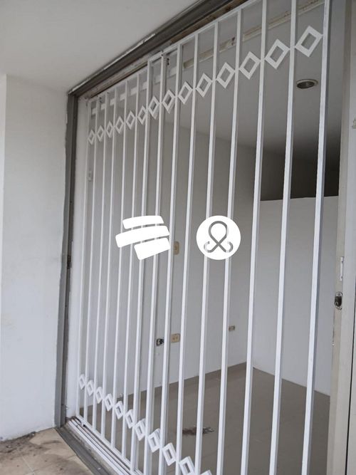 Local en venta en El Recreo, Cartagena, 41 m² · foto 6 de 7