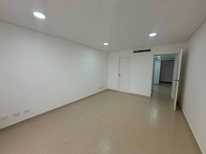 Oficina en arriendo en Patio Bonito, Medellín, 40 m² · foto 7 de 11