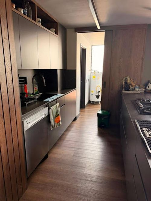 Apartamento de 3 alcobas en arriendo en Los Balsos, Medellín, 154 m² · foto 4 de 13