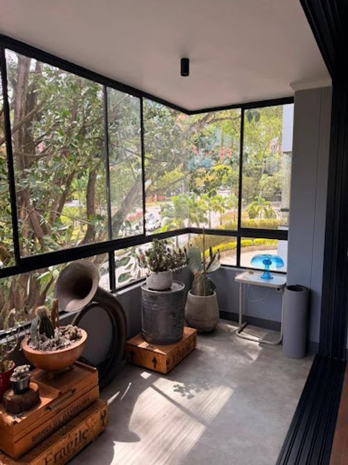 Apartamento de 3 alcobas en arriendo en Los Balsos, Medellín, 154 m² · foto 5 de 13