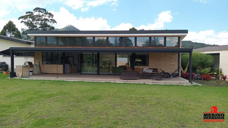Casa de 5 alcobas en venta en La Esperanza, El Carmen de Viboral, 487 m² · foto 10 de 24