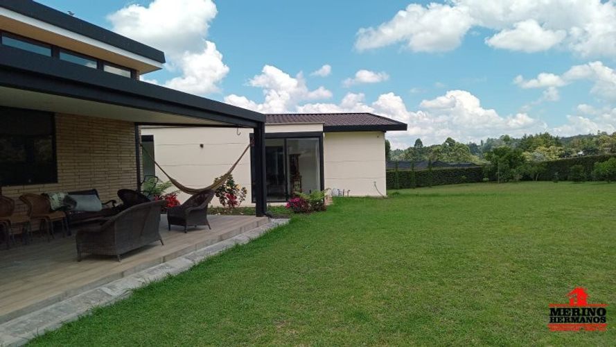 Casa de 5 alcobas en venta en La Esperanza, El Carmen de Viboral, 487 m² · foto 13 de 24