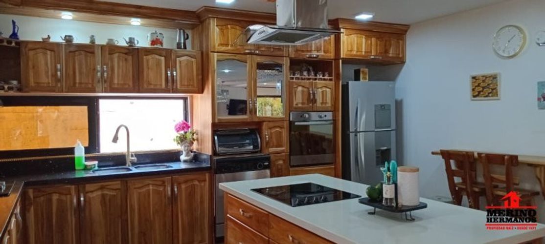 Casa de 9 alcobas en venta en Centro, Rionegro, 600 m² · foto 7 de 24