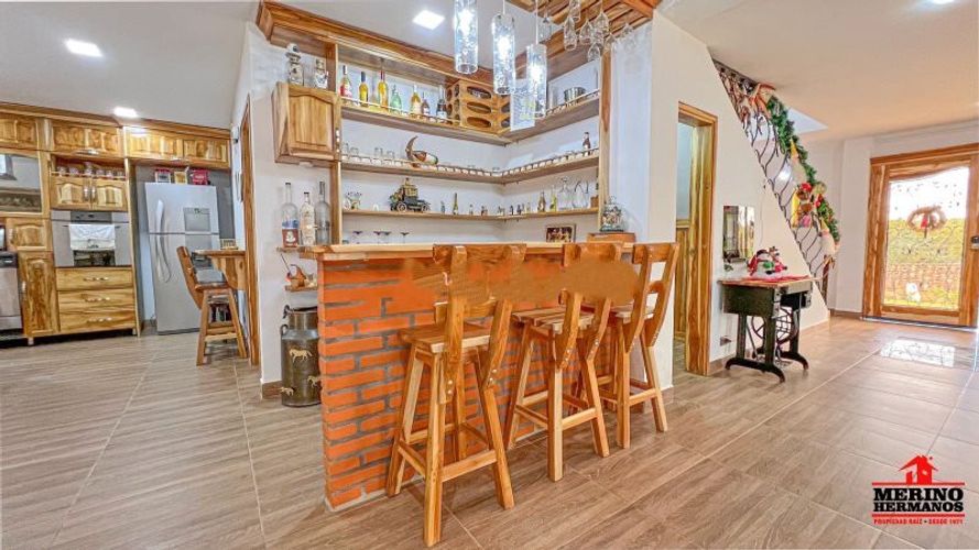 Casa de 9 alcobas en venta en Centro, Rionegro, 600 m² · foto 11 de 24