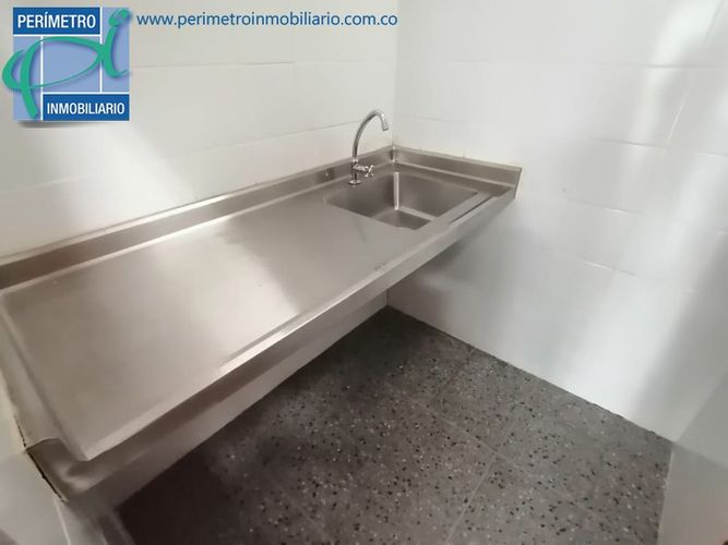 Oficina en arriendo en Guayabal, Medellín, 214 m² · foto 5 de 6