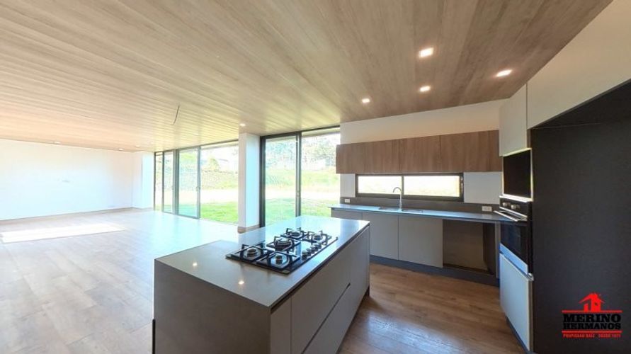 Casa de 3 alcobas en venta en Zuñiga, Envigado, 310 m² · foto 6 de 24