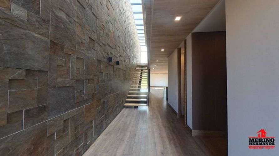 Casa de 3 alcobas en venta en Zuñiga, Envigado, 310 m² · foto 12 de 24
