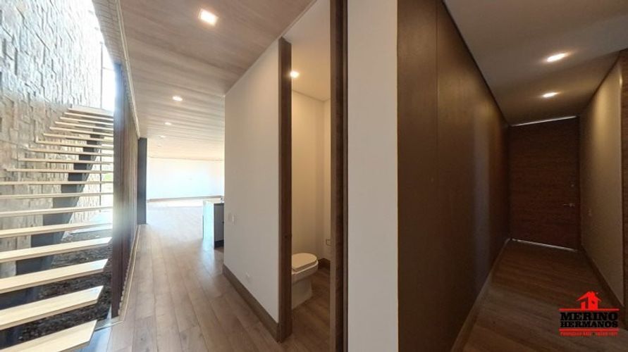 Casa de 3 alcobas en venta en Zuñiga, Envigado, 310 m² · foto 13 de 24