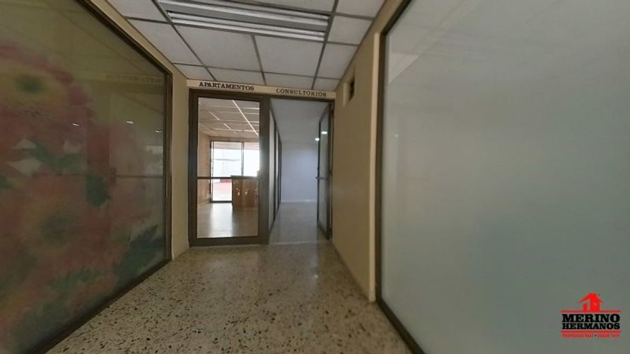 Oficina en arriendo en Laureles, Medellín, 100 m² · foto 2 de 24