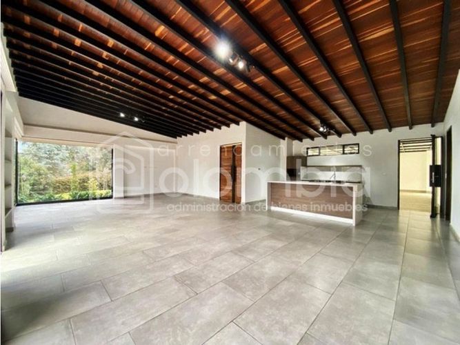 Casa de 4 alcobas en venta en La Catedral, Envigado, 250 m² · foto 7 de 24