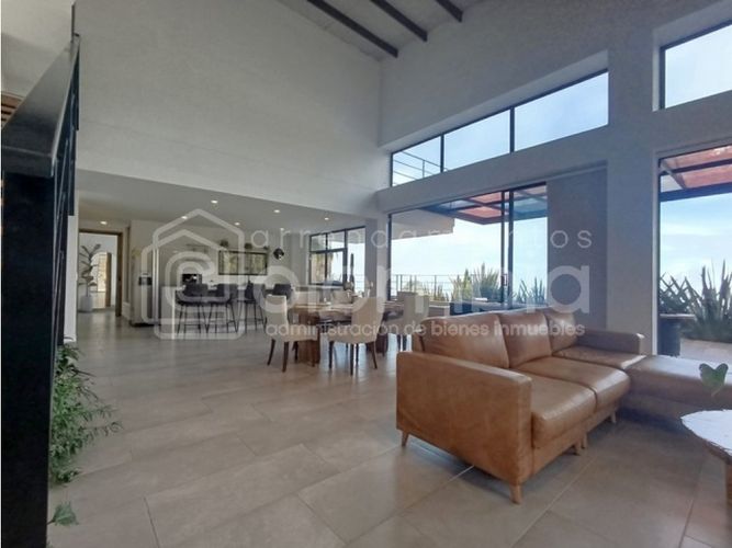 Casa de 4 alcobas en venta en La Catedral, Envigado, 310 m² · foto 6 de 24