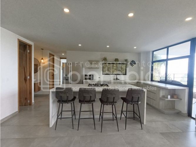 Casa de 4 alcobas en venta en La Catedral, Envigado, 310 m² · foto 9 de 24