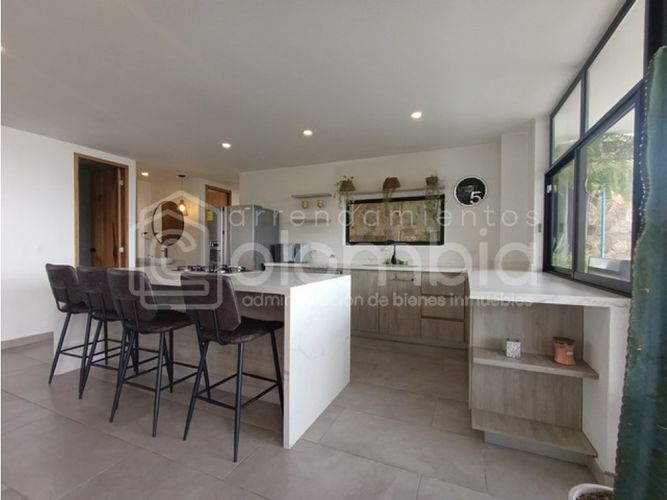 Casa de 4 alcobas en venta en La Catedral, Envigado, 310 m² · foto 10 de 24