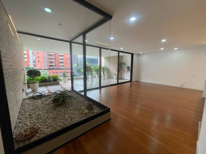 Apartamento en arriendo en Santa Maria De Los Angeles, Medellín · foto 3 de 24
