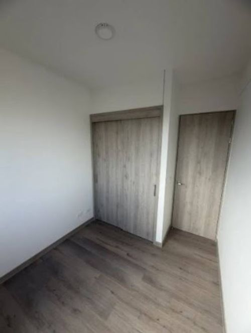Apartamento de 3 alcobas en arriendo en Ciudad Del Río, Medellín, 74 m² · foto 8 de 15