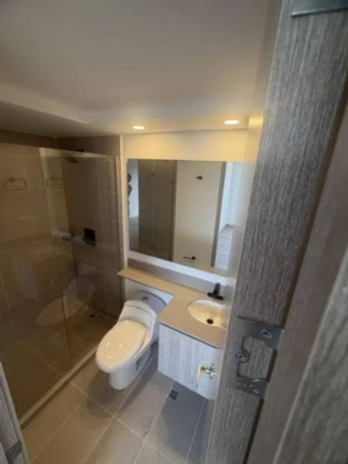 Apartamento de 3 alcobas en arriendo en Ciudad Del Río, Medellín, 74 m² · foto 11 de 15