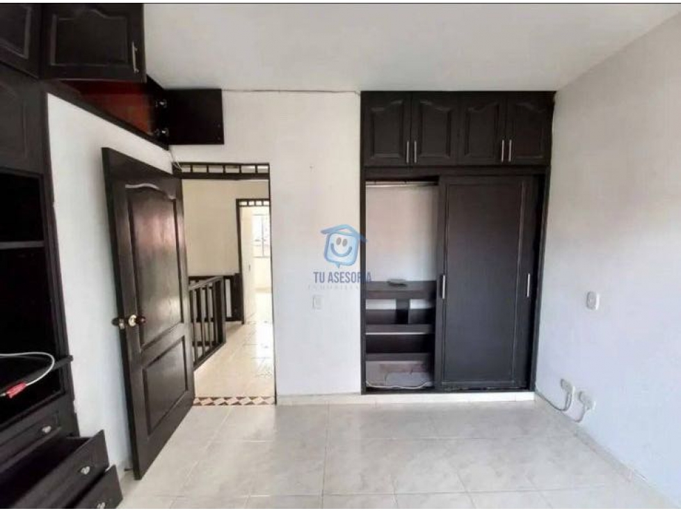 Casa en venta en Altos De Navarra, Dosquebradas · foto 2 de 7