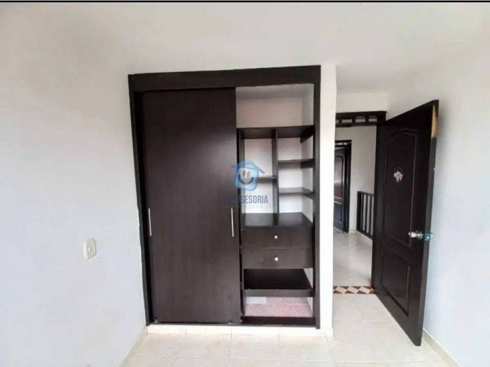Casa en venta en Altos De Navarra, Dosquebradas · foto 5 de 7