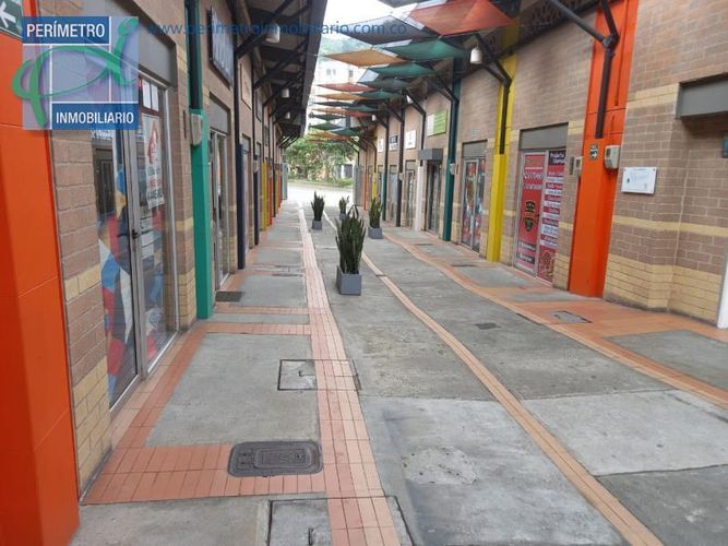 Local en venta en Ditaires, Itagüí, 37 m² · foto 10 de 12
