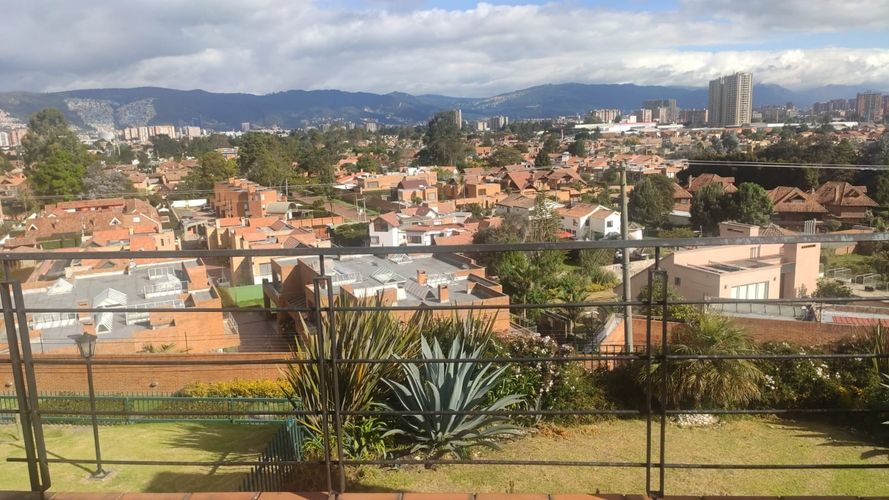 Casa de 4 alcobas en venta en San Jose De Bavaria, Bogotá, 350 m² · foto 7 de 24