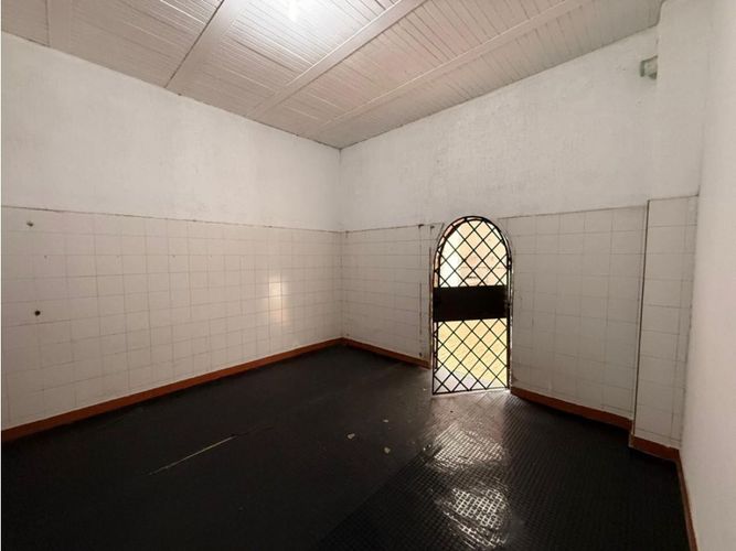 Casa de 5 alcobas en venta en 3 De Julio, Cali, 504 m² · foto 4 de 19