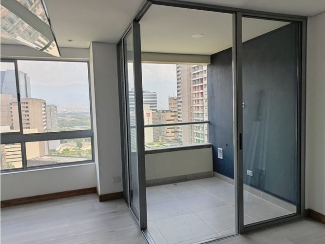 Apartamento de 2 alcobas en arriendo en Ciudad Del Río, Medellín, 90 m² · foto 5 de 15
