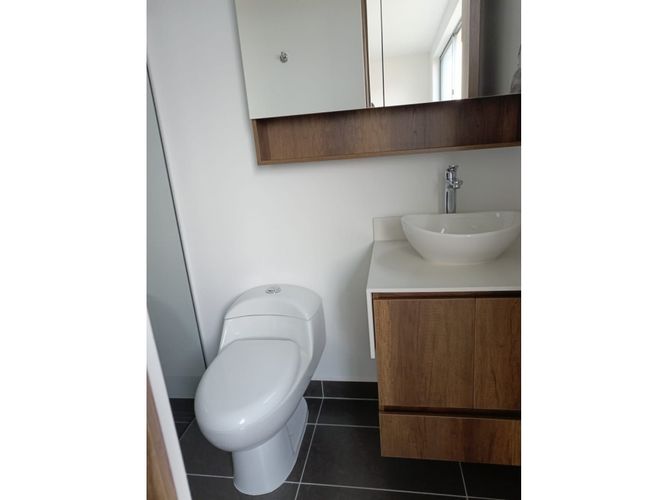 Apartamento de 2 alcobas en arriendo en Ciudad Del Río, Medellín, 90 m² · foto 10 de 15