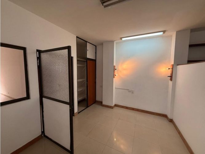 Casa de 5 alcobas en venta en 3 De Julio, Cali, 504 m² · foto 14 de 19