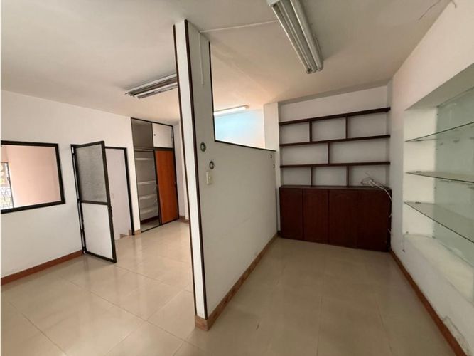 Casa de 5 alcobas en venta en 3 De Julio, Cali, 504 m² · foto 15 de 19