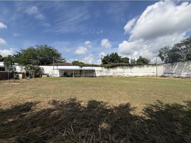 Lote en venta en Ciudad Jardin, Cali, 1722 m² · foto 4 de 16