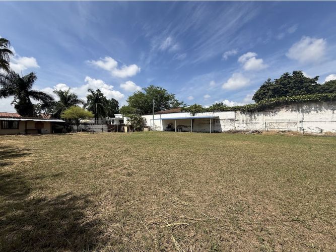 Lote en venta en Ciudad Jardin, Cali, 1722 m² · foto 5 de 16