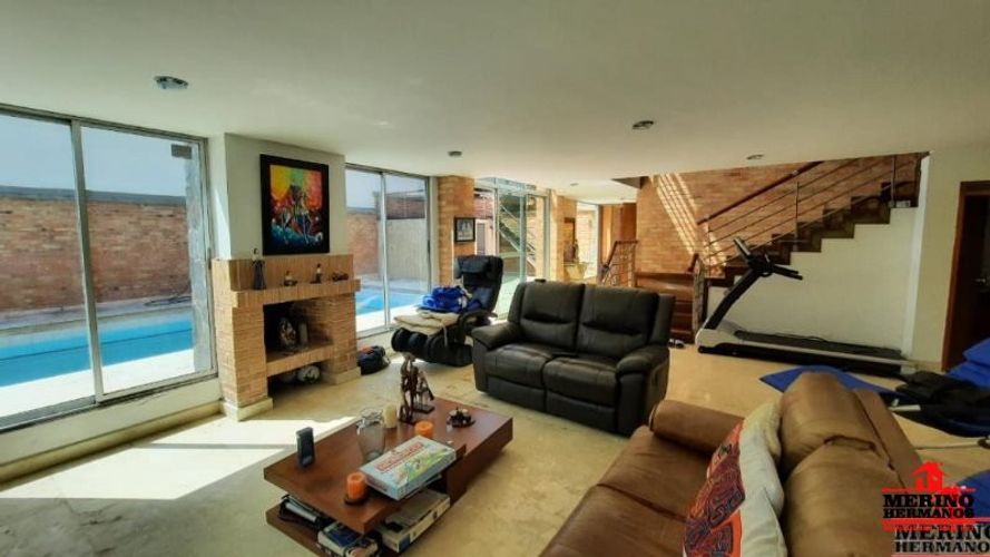 Casa de 6 alcobas en venta en San Jose, Sabaneta, 400 m² · foto 6 de 24