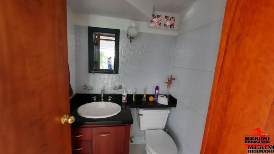 Casa de 6 alcobas en venta en San Jose, Sabaneta, 400 m² · foto 15 de 24