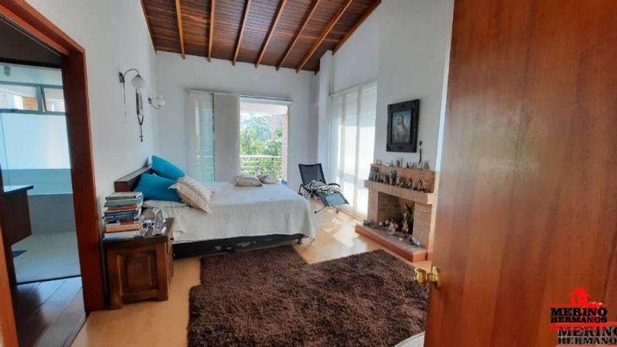 Casa de 6 alcobas en venta en San Jose, Sabaneta, 400 m² · foto 19 de 24