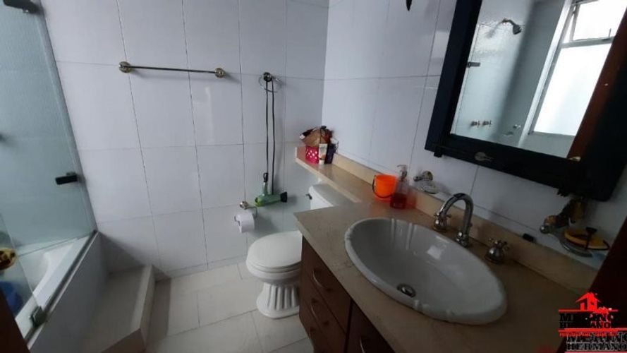 Casa de 6 alcobas en venta en San Jose, Sabaneta, 400 m² · foto 22 de 24