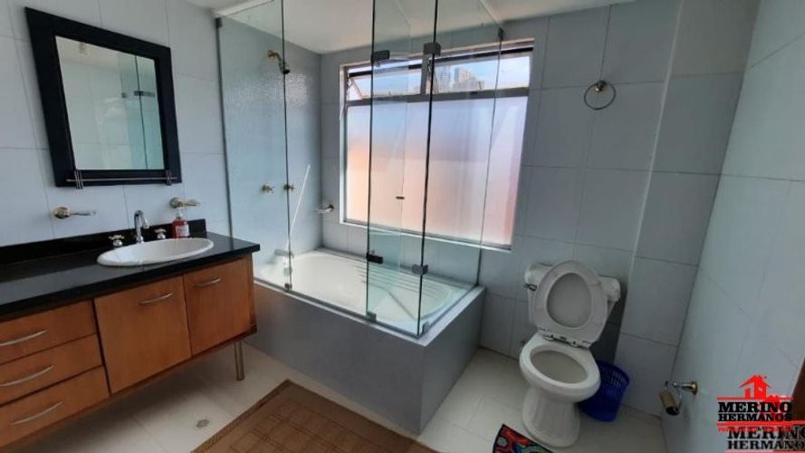 Casa de 6 alcobas en venta en San Jose, Sabaneta, 400 m² · foto 23 de 24