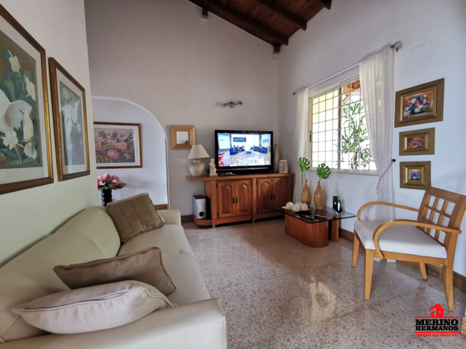 Finca en venta en Actividad Multiple, Copacabana, 230 m² · foto 12 de 24