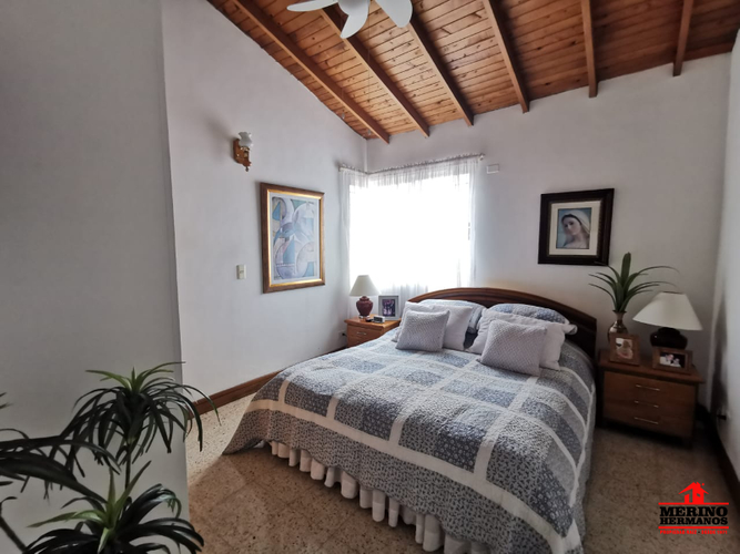 Finca en venta en Actividad Multiple, Copacabana, 230 m² · foto 15 de 24