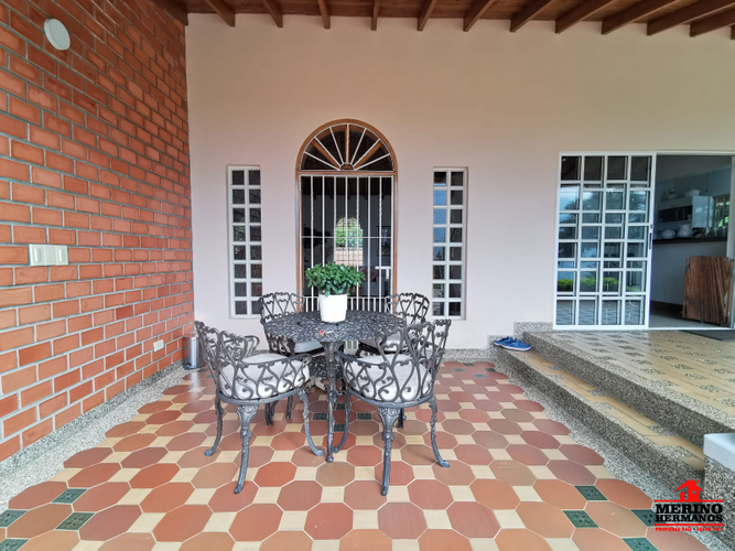 Finca en venta en Actividad Multiple, Copacabana, 230 m² · foto 17 de 24