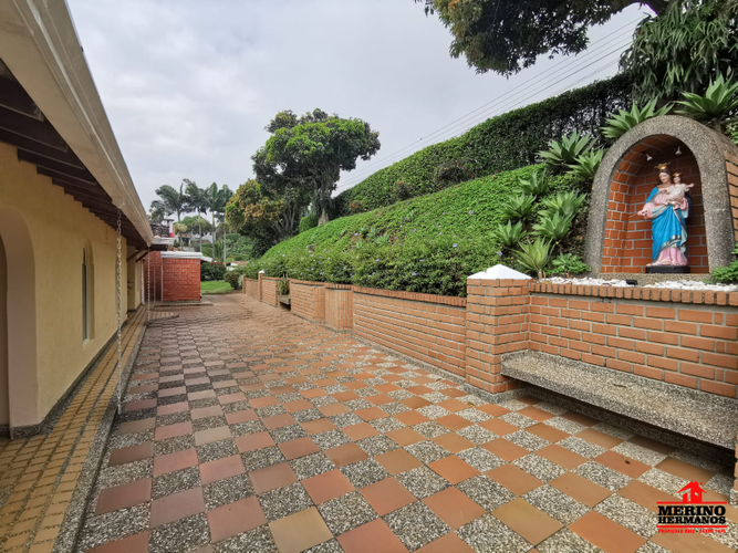 Finca en venta en Actividad Multiple, Copacabana, 230 m² · foto 19 de 24