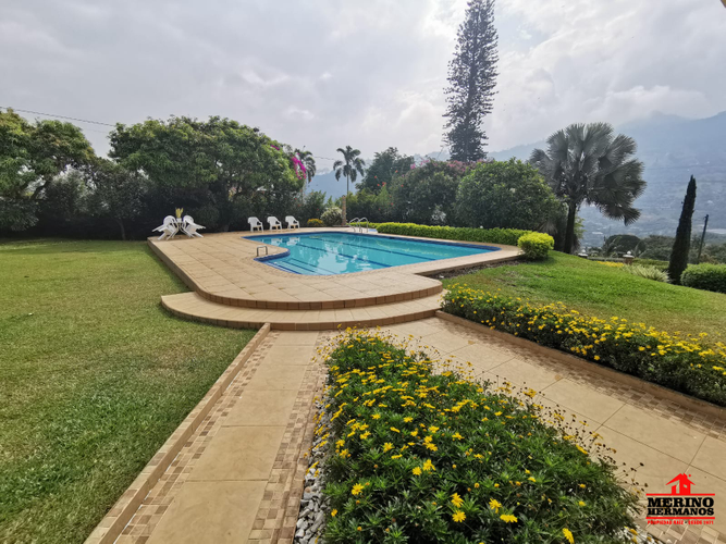 Finca en venta en Actividad Multiple, Copacabana, 230 m² · foto 20 de 24