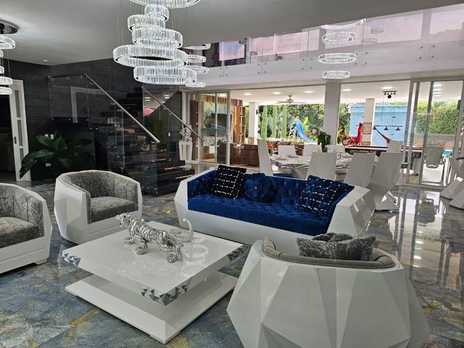 Casa de 8 alcobas en venta en Las Mercedes, Jamundí · foto 15 de 24
