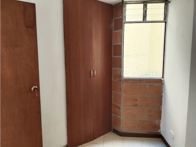 Apartamento de 3 alcobas en venta en Boston, Medellín, 56 m² · foto 7 de 12