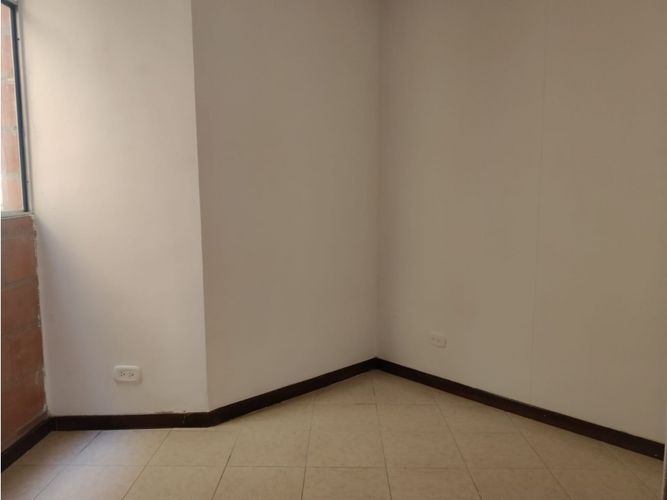 Apartamento de 3 alcobas en venta en Boston, Medellín, 56 m² · foto 9 de 12