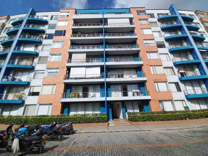 Apartamento de 3 alcobas en venta en Rincon De Piedra Pintada, Ibagué, 77 m² · foto 5 de 24
