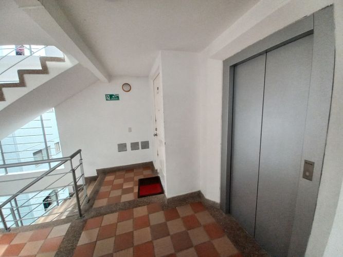 Apartamento de 3 alcobas en venta en Rincon De Piedra Pintada, Ibagué, 77 m² · foto 6 de 24