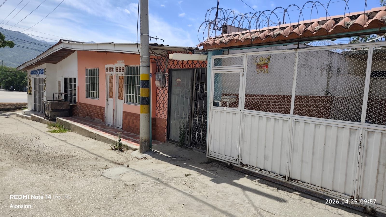 Casa en venta en La Esperanza, Santa Marta · foto 2 de 10