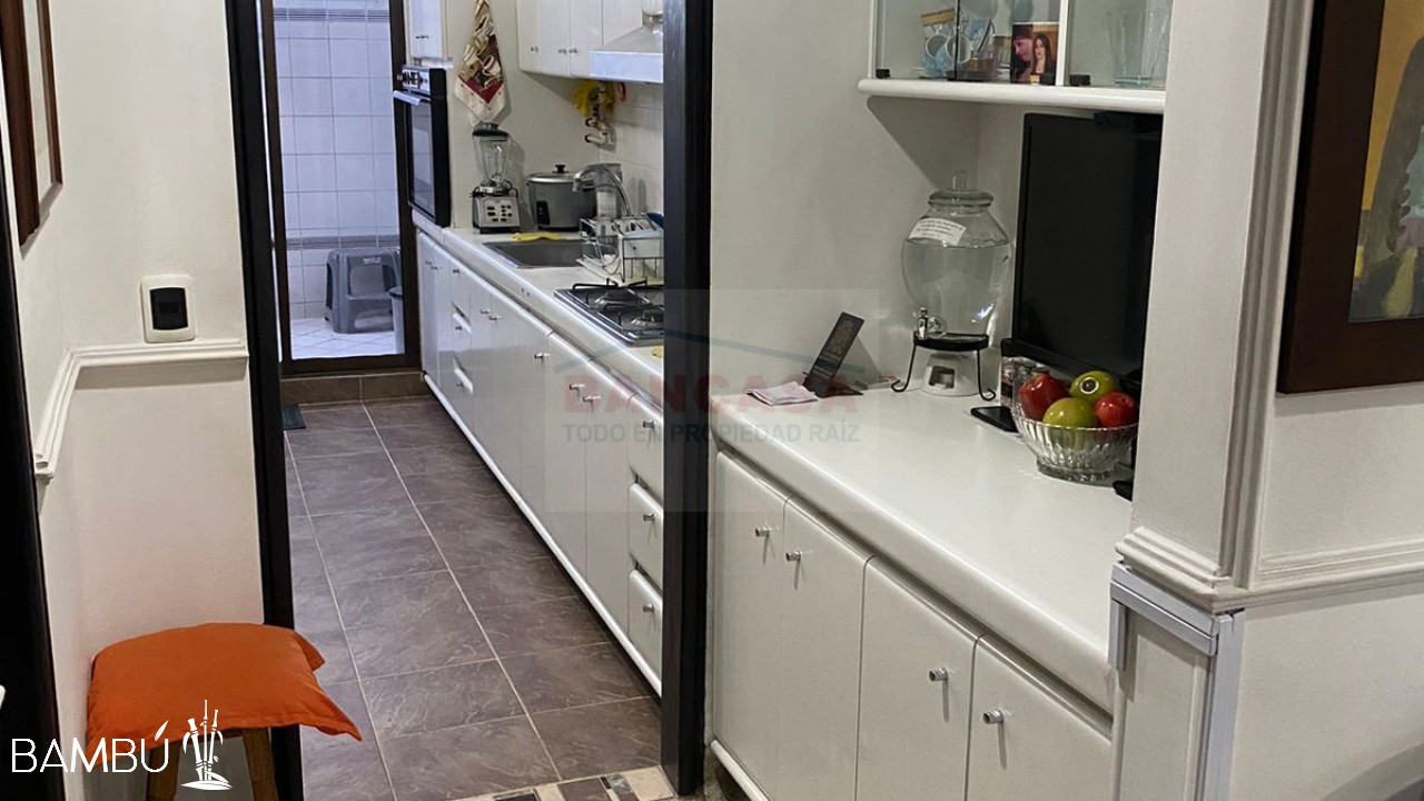 Apartamento en venta en Laureles, Medellín · foto 4 de 21