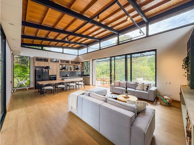 Casa de 3 alcobas en venta en Pantanillo, El Retiro, 270 m² · foto 5 de 13